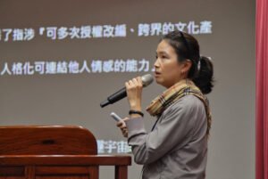 謝筱玫老師近照